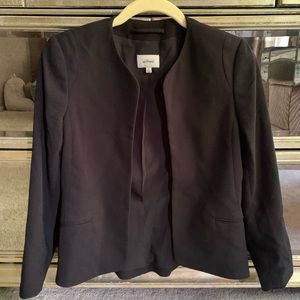 ARITZIA Wilfred Collarless Black Blazer